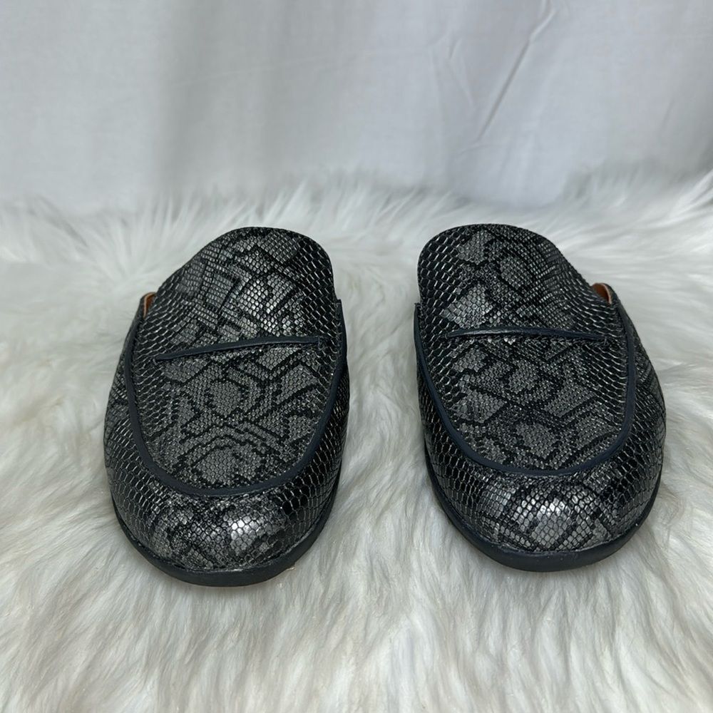 Fitflop Serene Black/Grey Python Print Leather Mu… - image 3